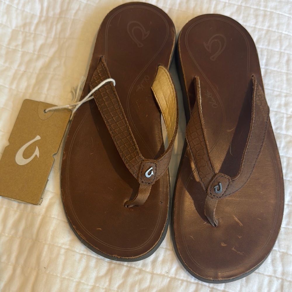 Olukai women’s flip flop sandals